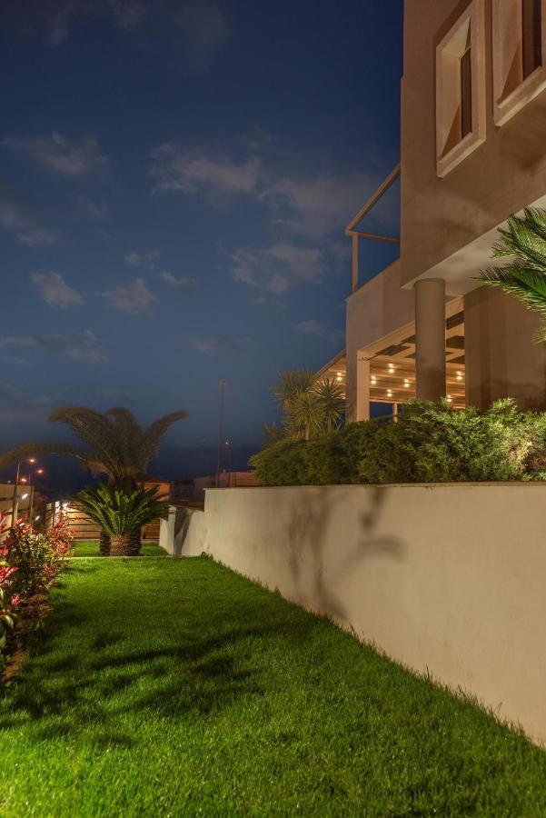 Villa Luminous Nea Iraklitsa 外观 照片